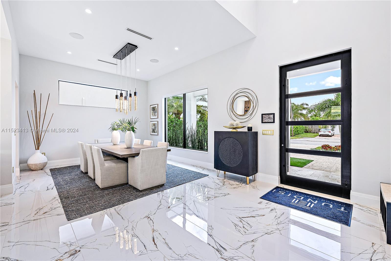 BOCA VILLAS - Residential