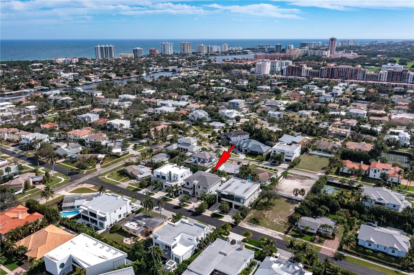 BOCA VILLAS - Residential