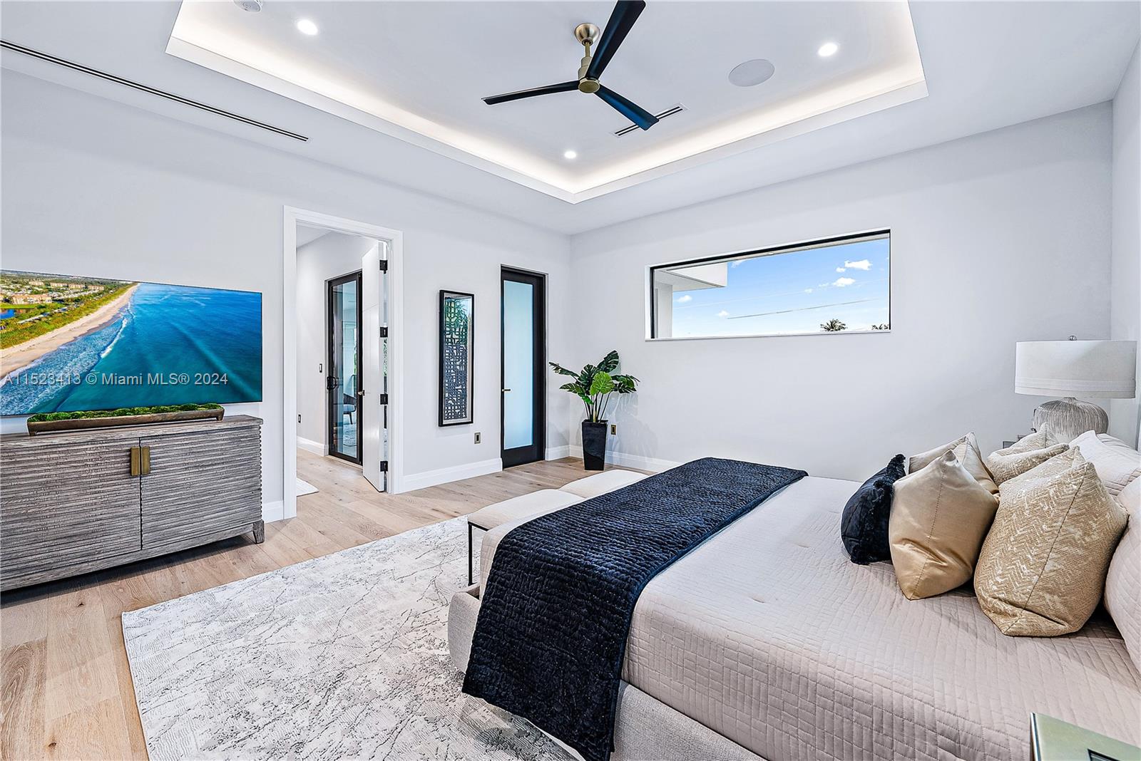 BOCA VILLAS - Residential