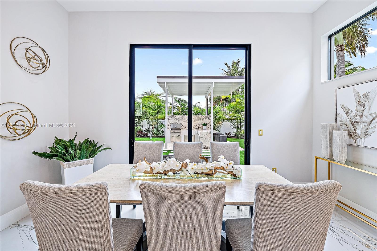 BOCA VILLAS - Residential