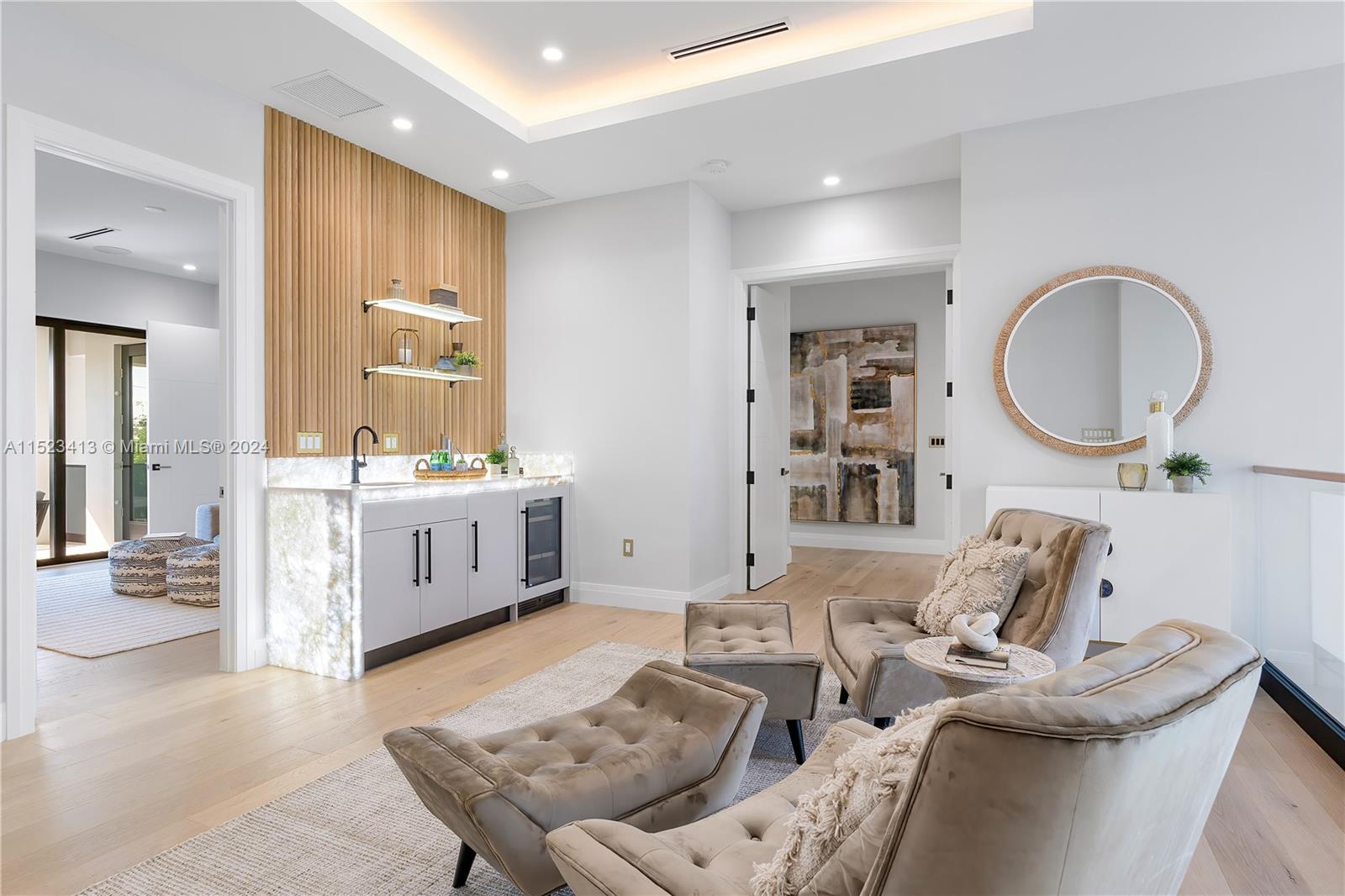 BOCA VILLAS - Residential