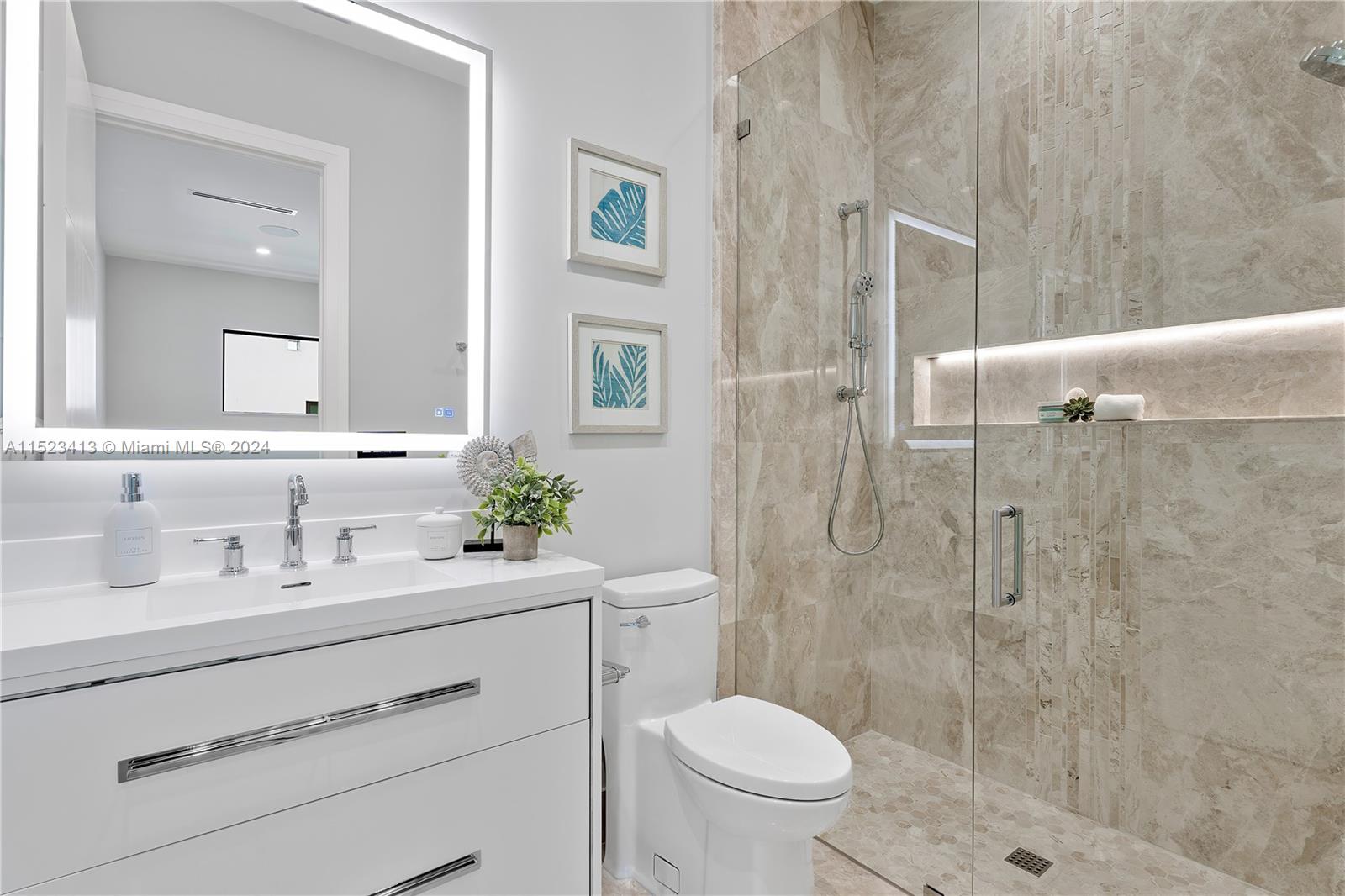 BOCA VILLAS - Residential