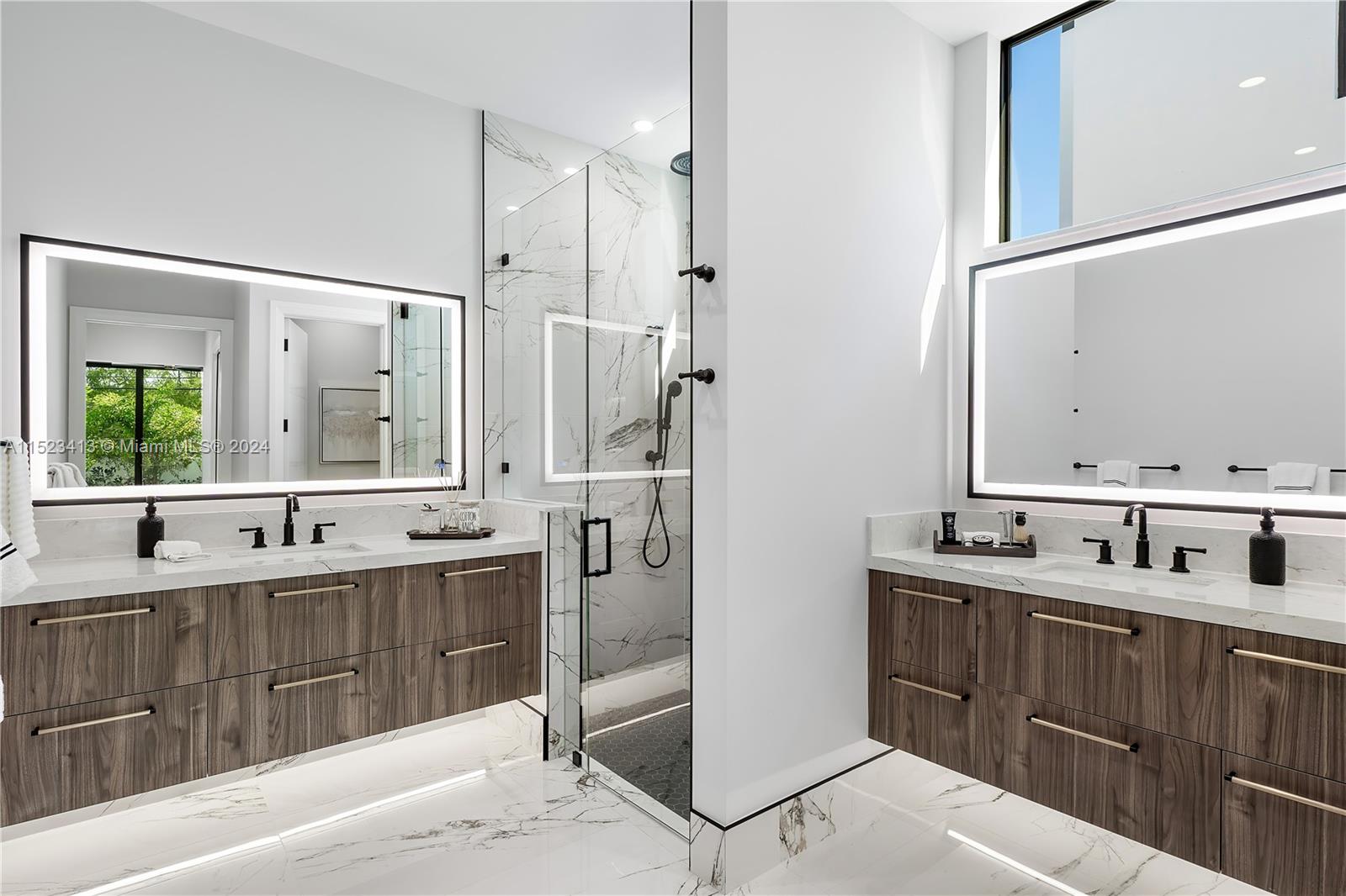 BOCA VILLAS - Residential