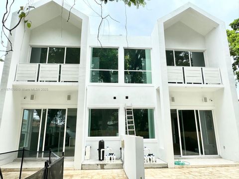 5728 NW 5th Court TH-1 Miami FL 33127