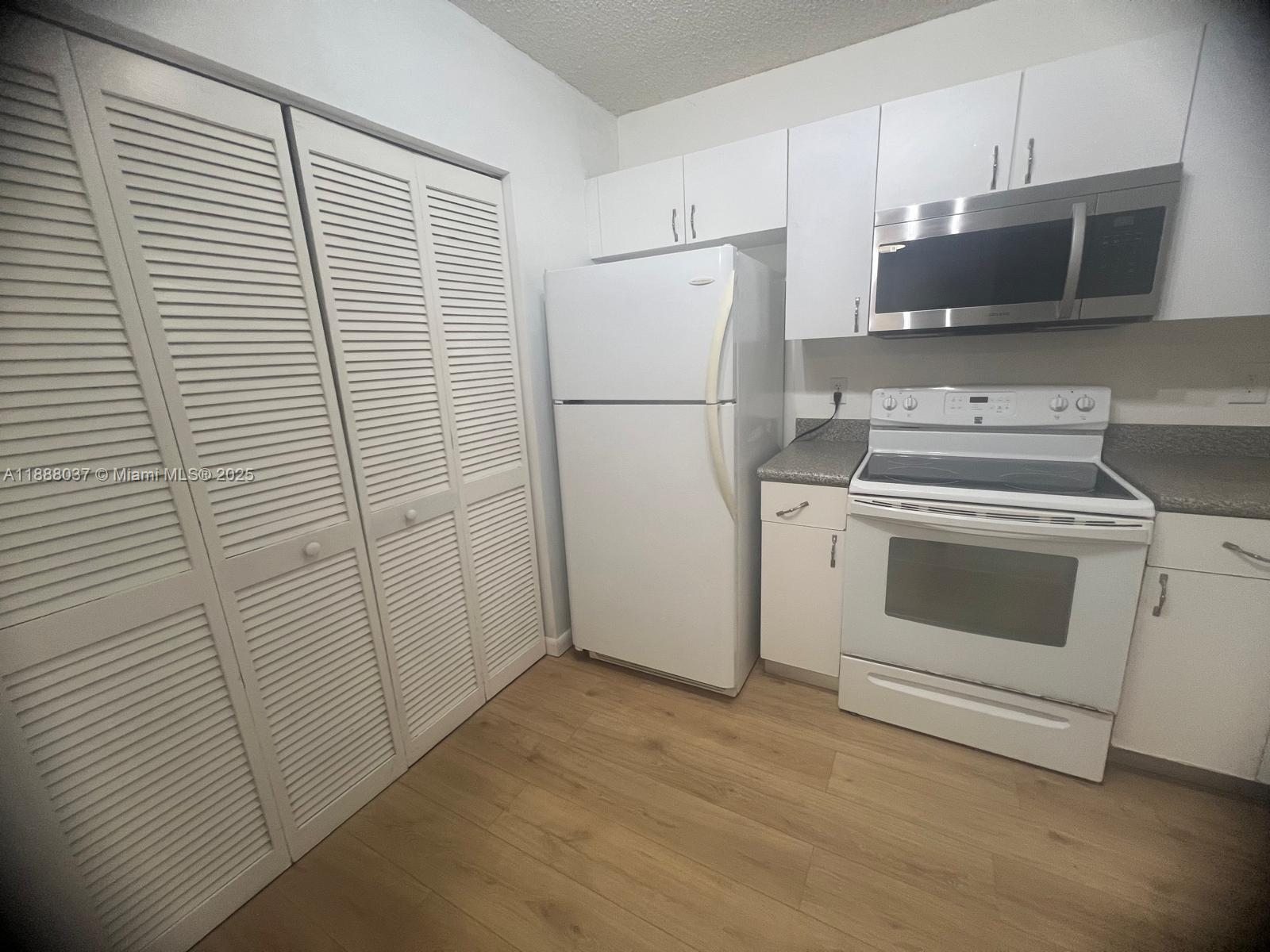 BEACH POINT CLUB CONDO - Residential Lease