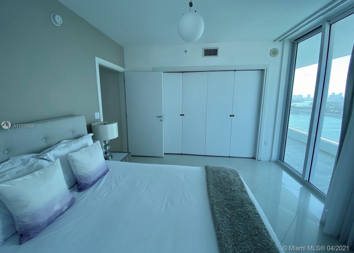 THE BENTLEY BAY CONDO - Residential Lease