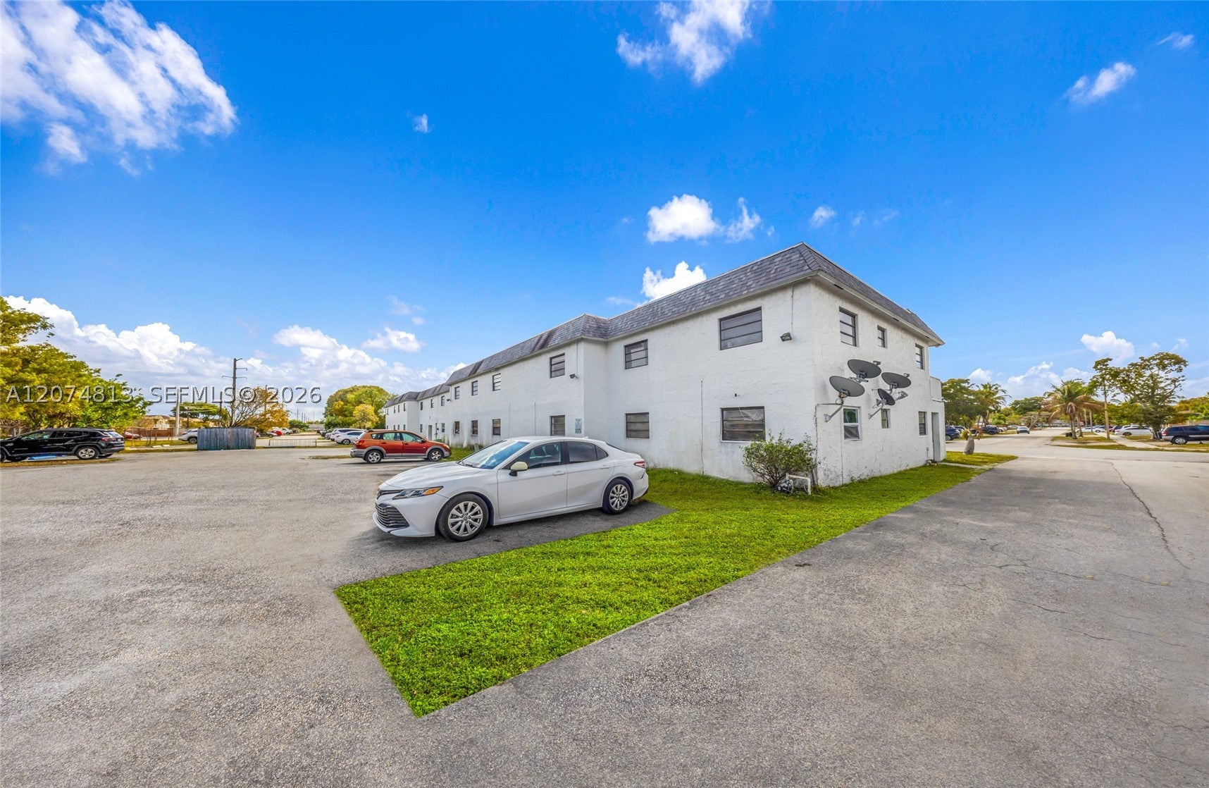 301 NW 32nd Ct 1-46