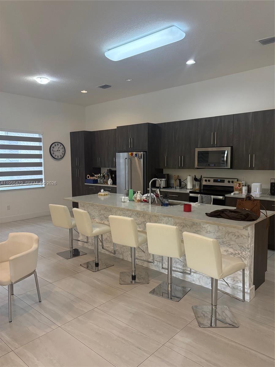 VENETIAN PARC - Residential