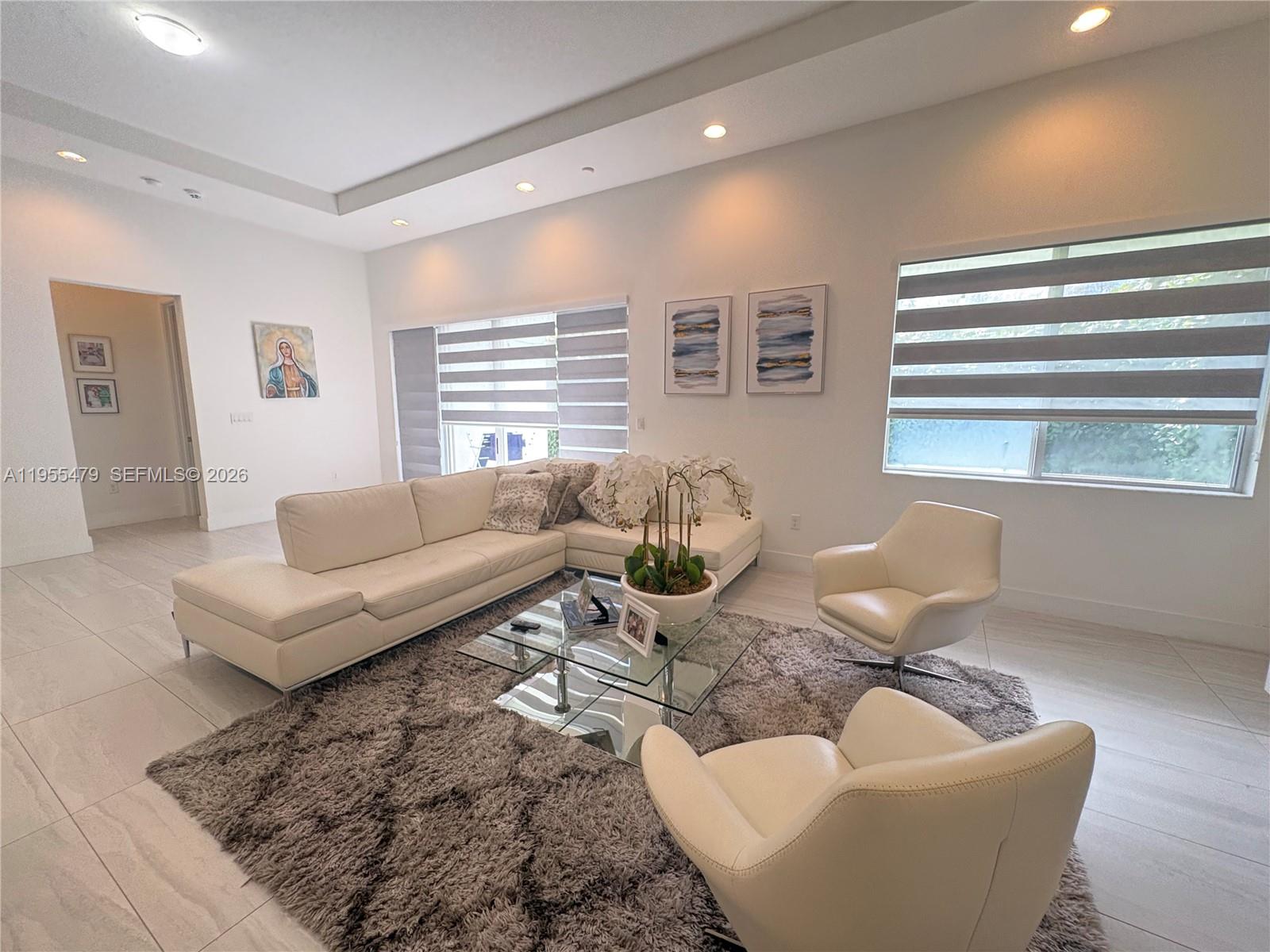 VENETIAN PARC - Residential