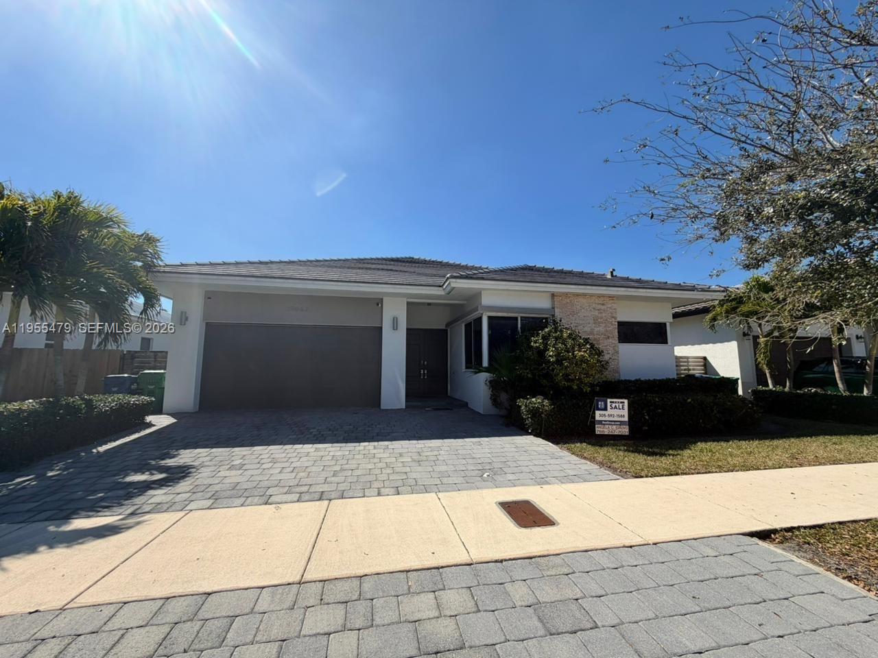 VENETIAN PARC - Residential