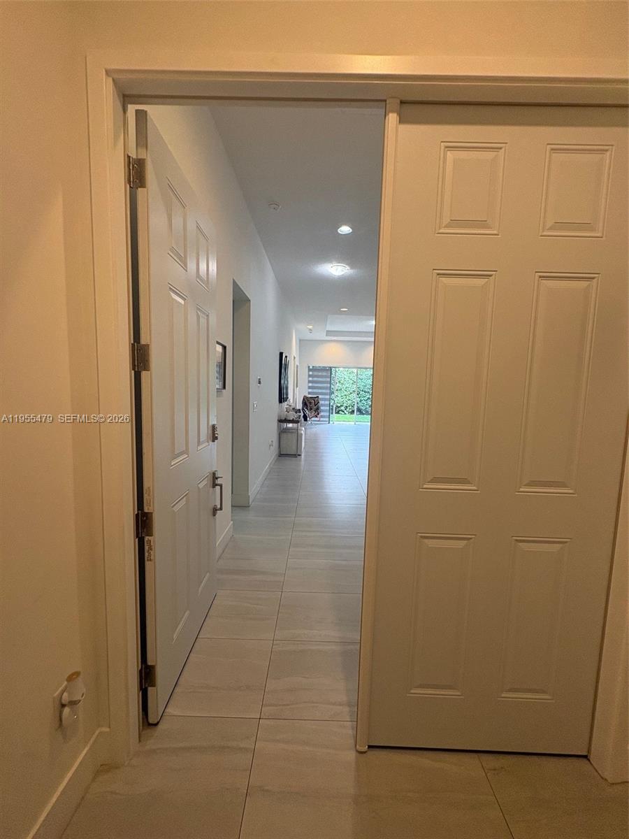 VENETIAN PARC - Residential