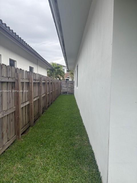 VENETIAN PARC - Residential