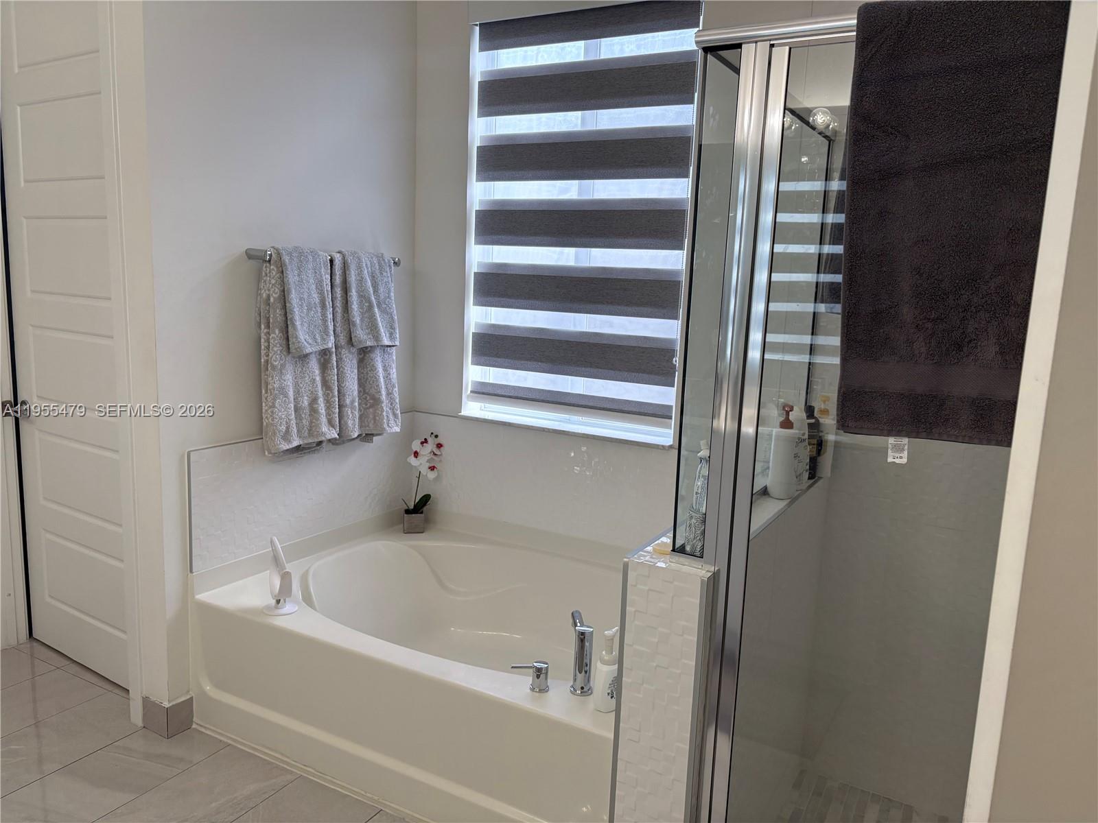 VENETIAN PARC - Residential