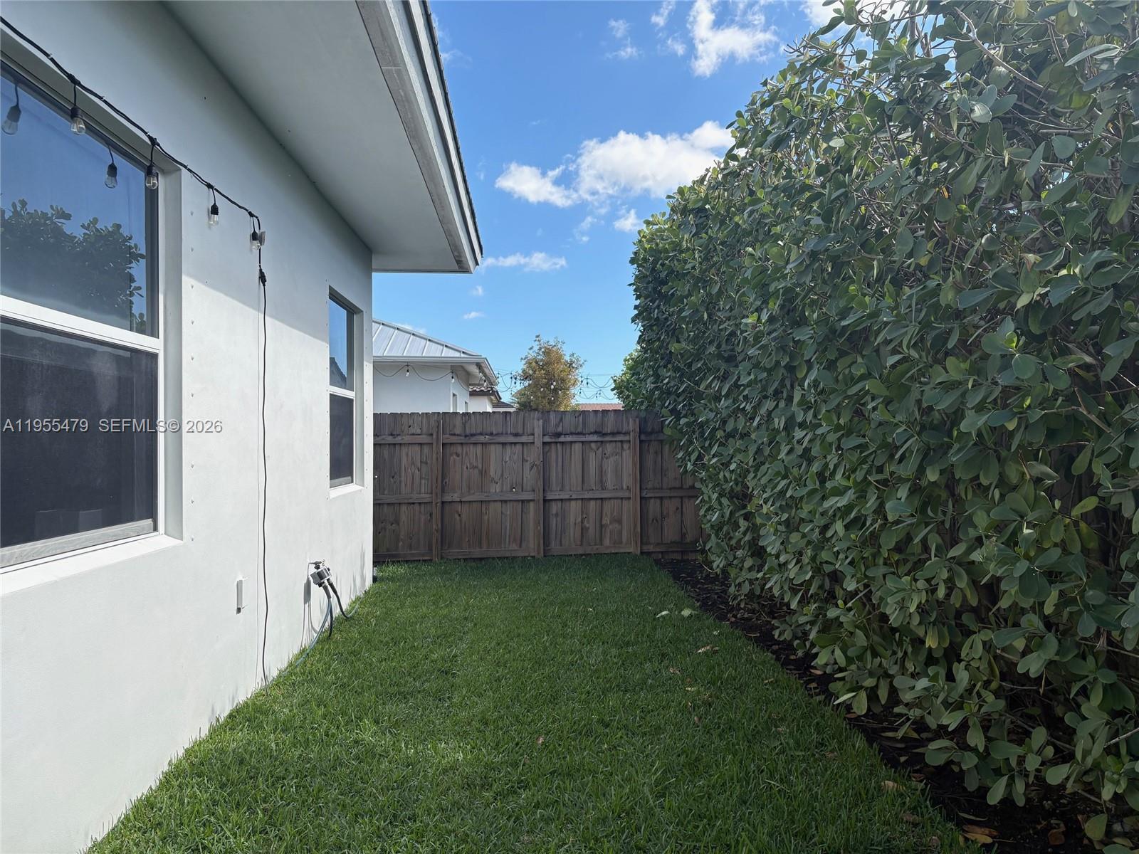 VENETIAN PARC - Residential