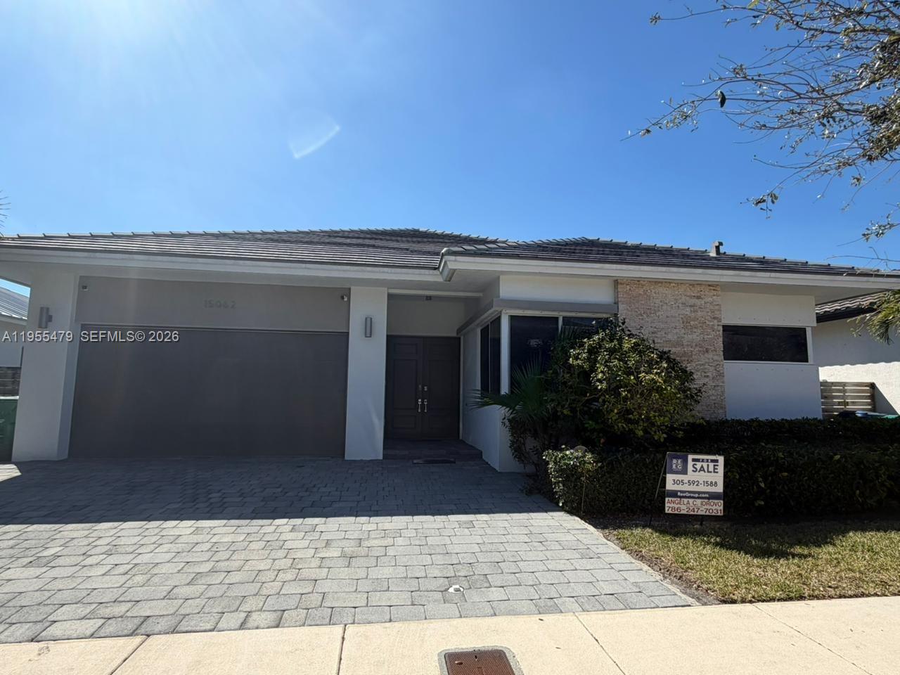 VENETIAN PARC - Residential