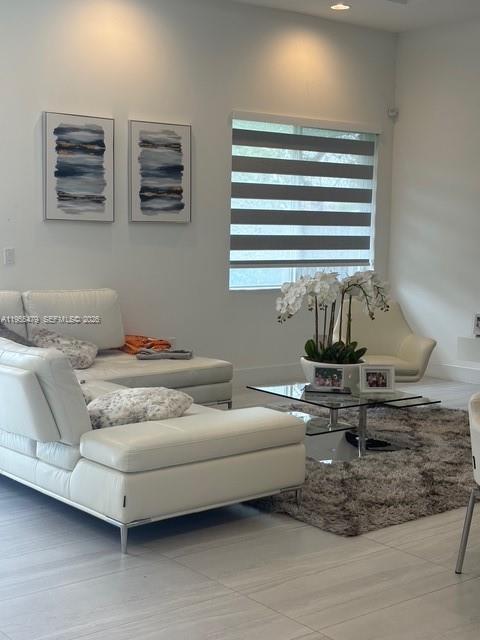 VENETIAN PARC - Residential