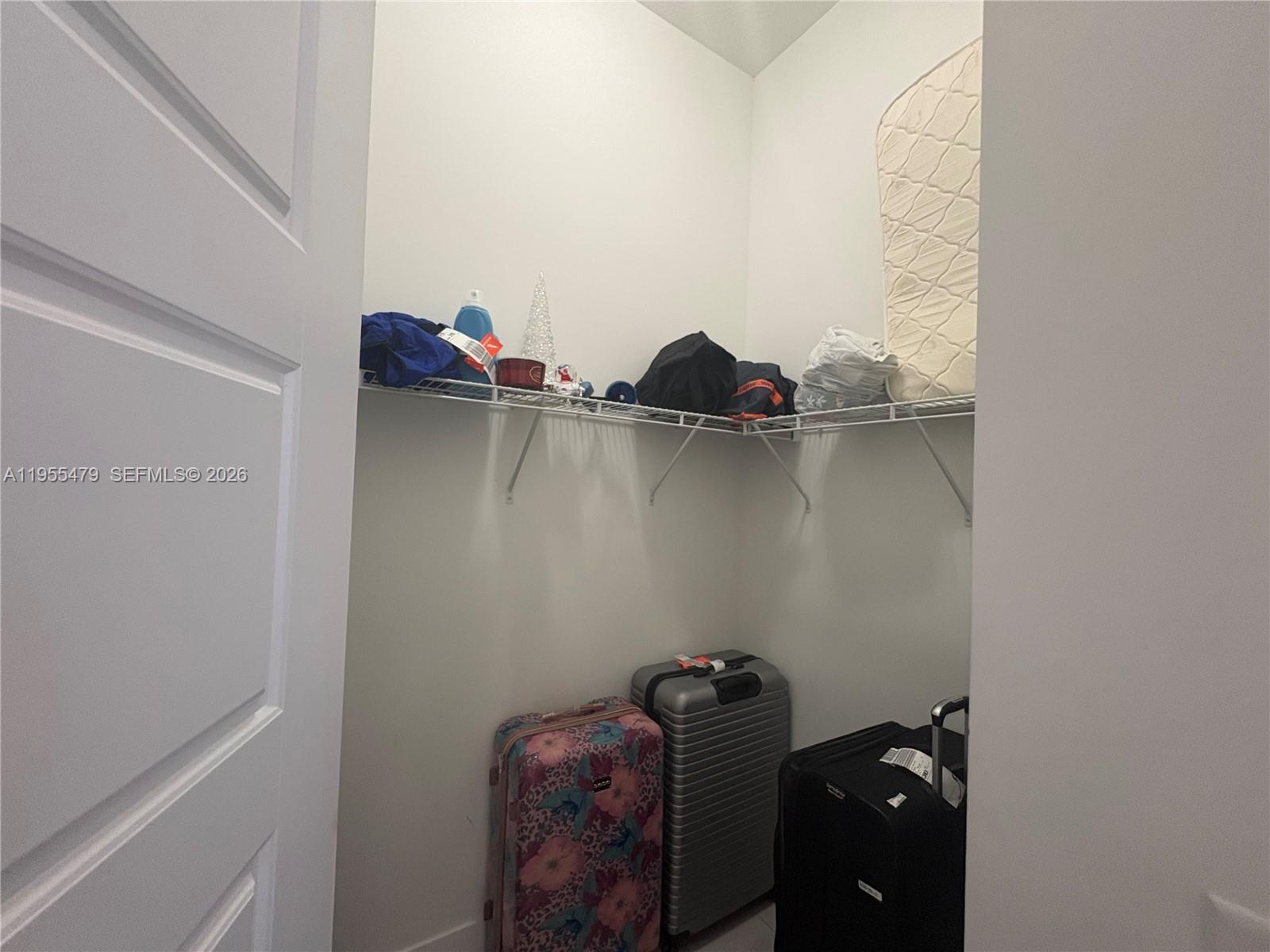 VENETIAN PARC - Residential