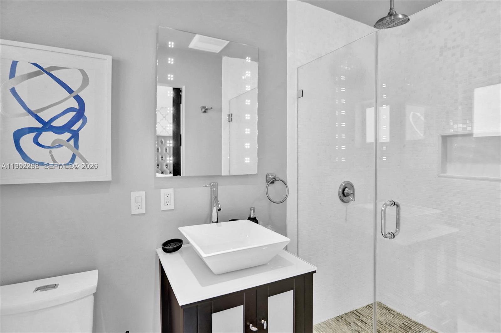 HOLLYWOOD LAKES SECTION - Residential