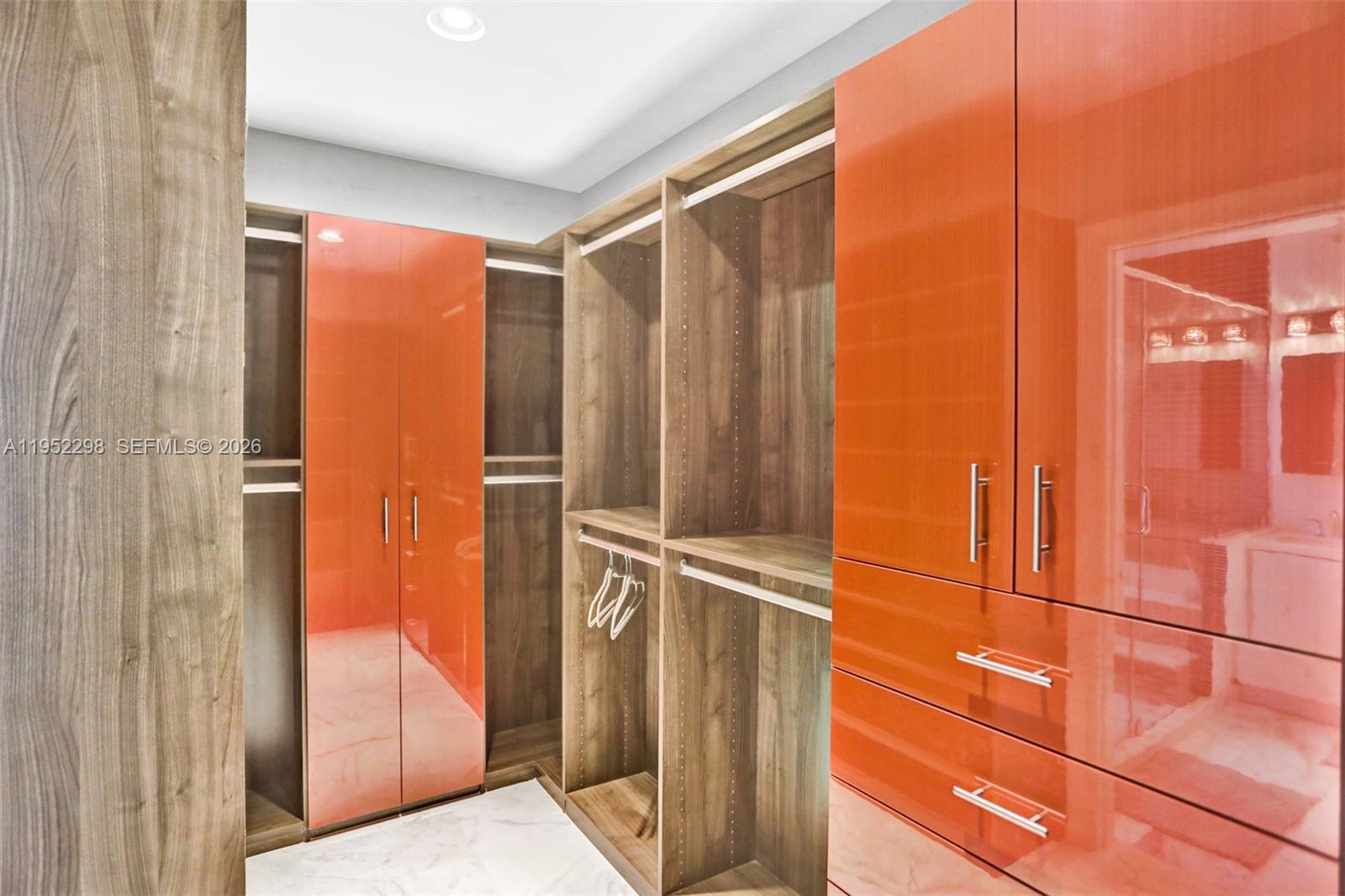 HOLLYWOOD LAKES SECTION - Residential