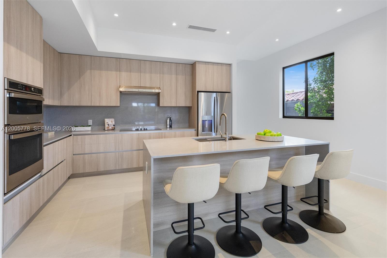 SILVER BLUFF GARDENS - Residential