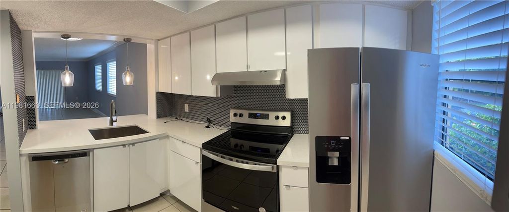 Photo of 5200 NW 31st Ave #165 J, Fort Lauderdale, FL 33309 (MLS # A11981663)