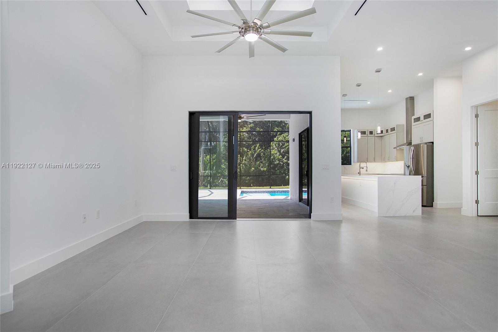 ESTERO SPRINGS - Residential