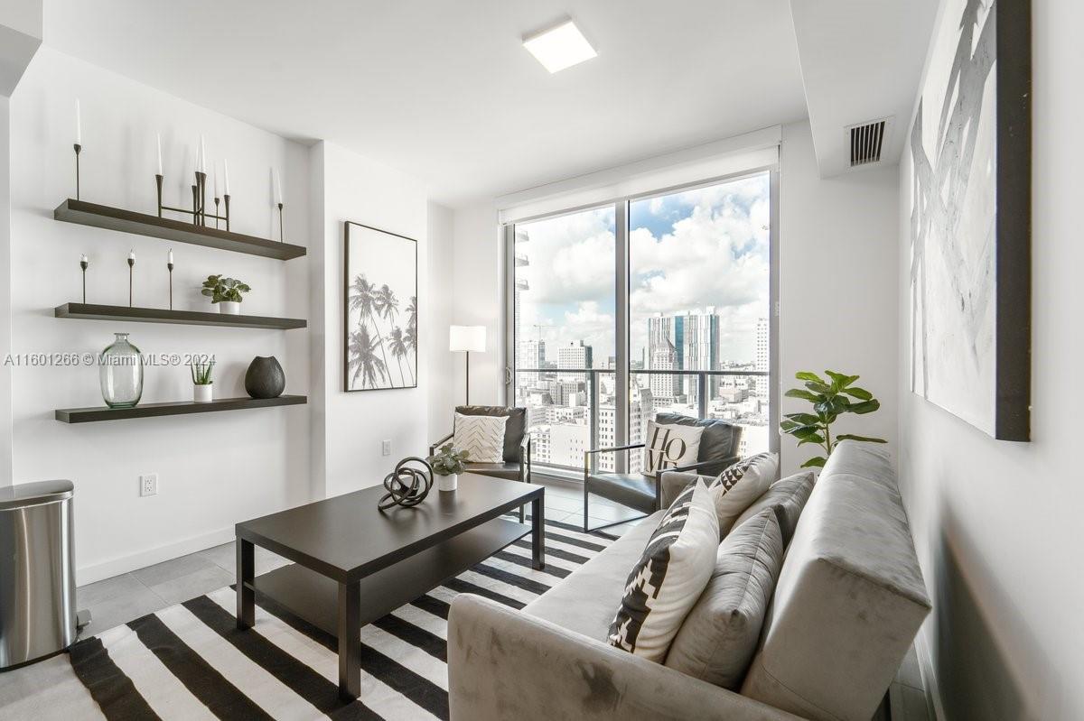 Great for an investor, Short-Term rent allowed. A beautiful one bedroom unit- TURNKEY in prime downtown Miami area.Apt is fully equipped with European kitchen and top of the line appliances, washer and dryer in unit. French door balcony.High-quality modular furniture, smart device keyless entry, rain shower, smart TV, book self-service.Excellent walkability, public transportation across the street, close to major sports, entertainment events, and restaurants. Just 15 minutes from Miami International Airport.