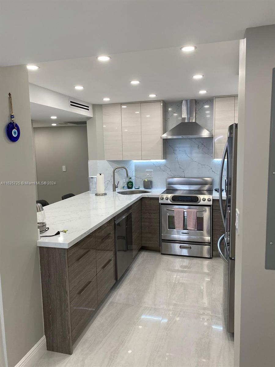 HEMISPHERES CONDO - Residential