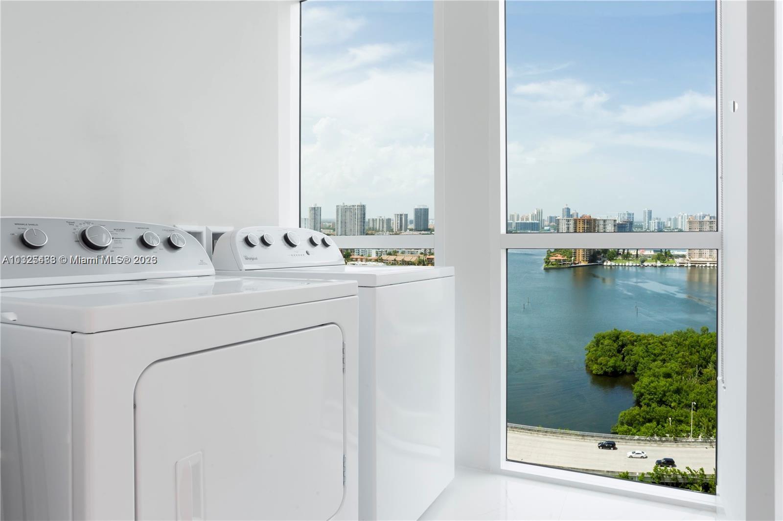 400 SUNNY ISLES CONDO EAS - Residential Lease