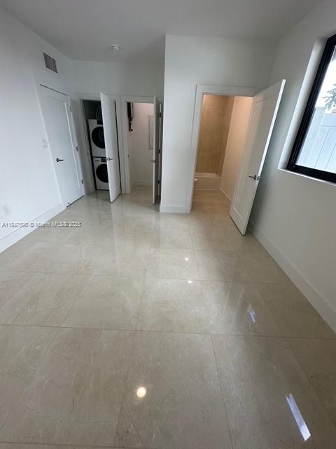 5571 W Oak Way