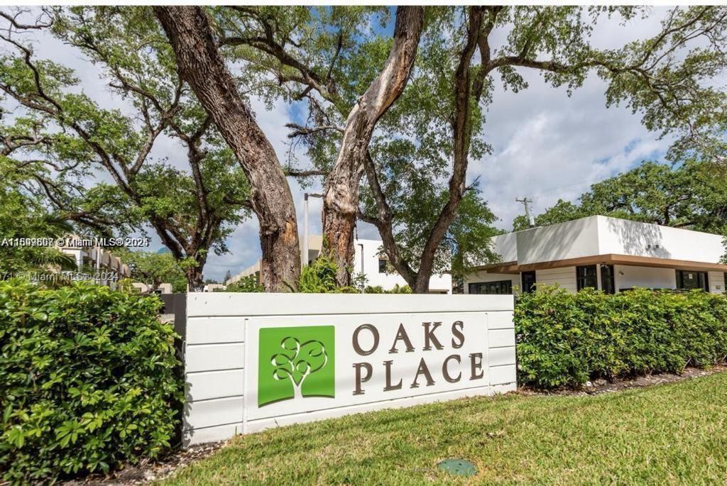 Photo of 5571 W Oak Way, Dania Beach, FL 33314 (MLS # A11847698)