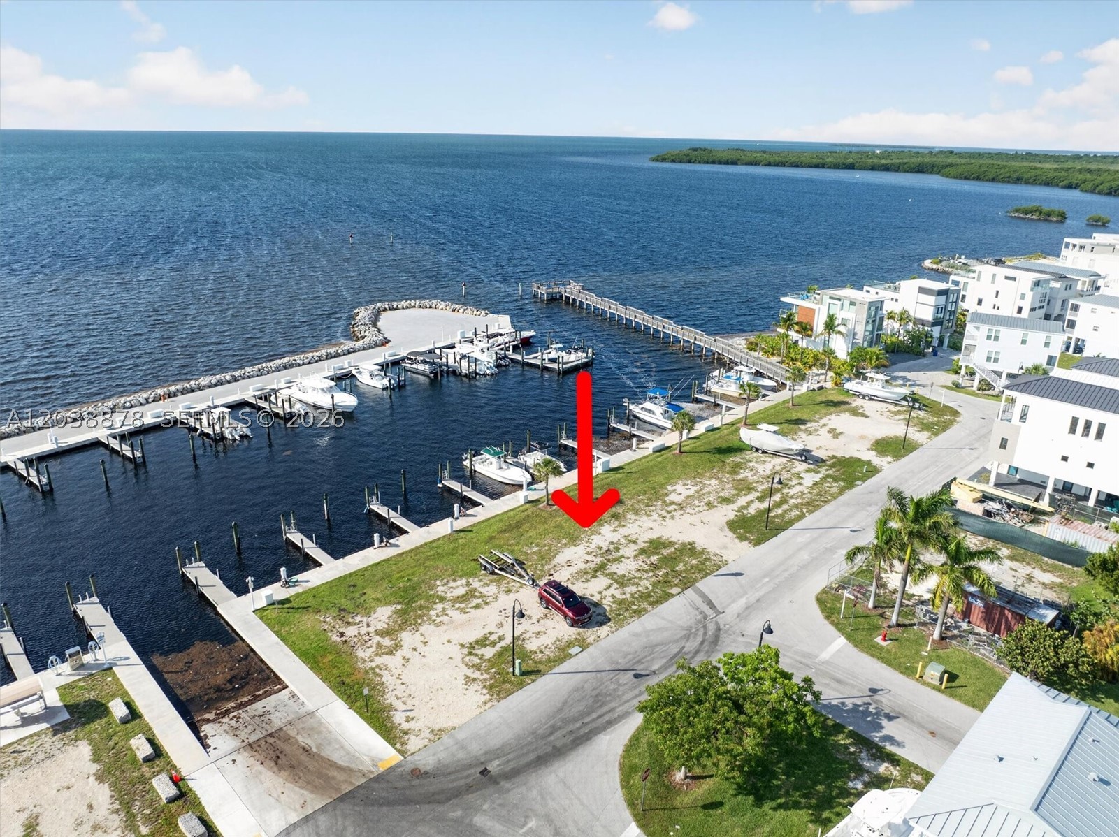 Photo 1 of 27 — 94825 OVERSEAS HIGHWAY #123, Key Largo, FL 33037
