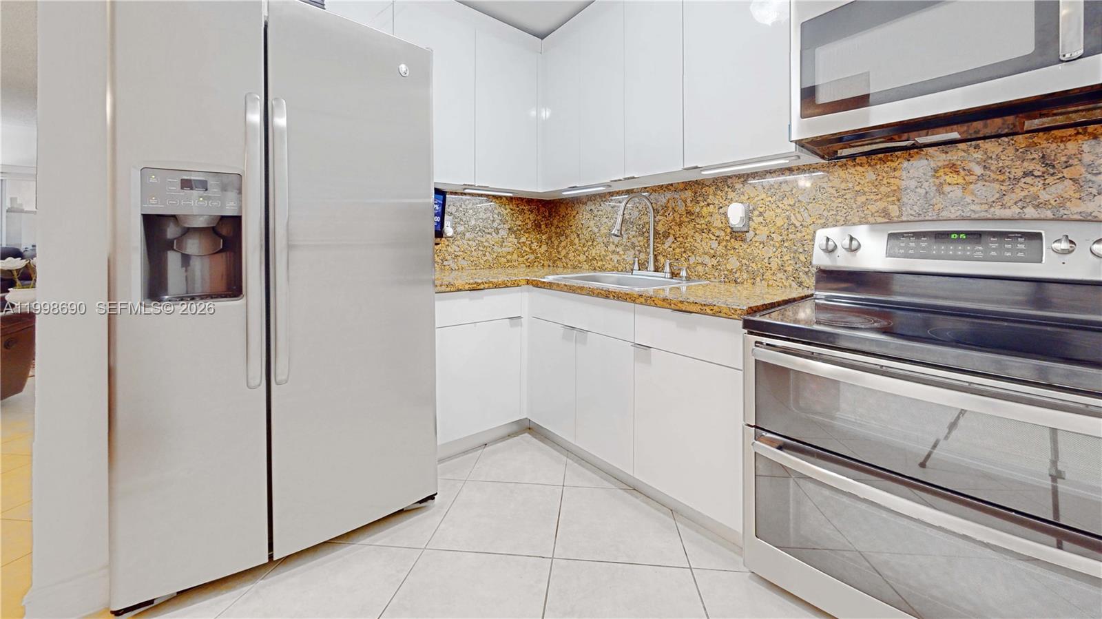 LOS SUENOS CONDO - Residential