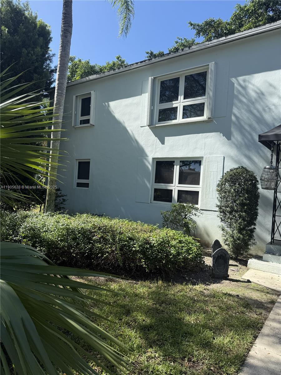 View photos, virtual tours, details... 7700 SW 56th Ave 4