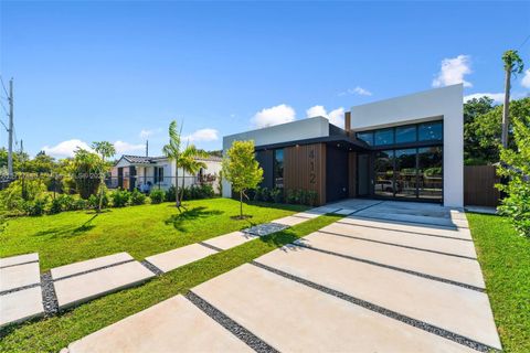 412 NW 47th St Miami FL 33127