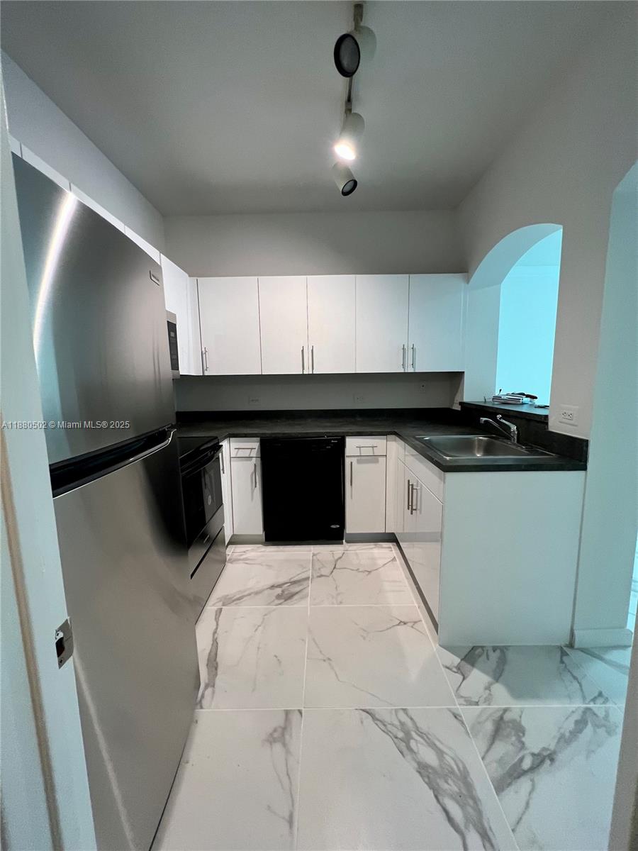 THE WAVERLY AT SURFSIDE B - Residential