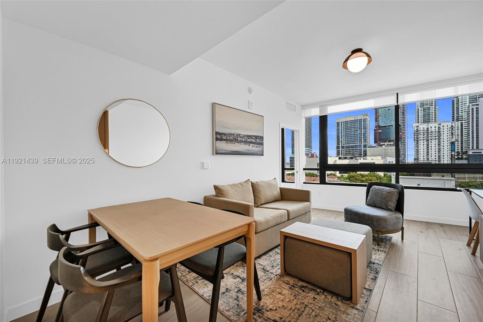 MIAMI NORTH - Residential