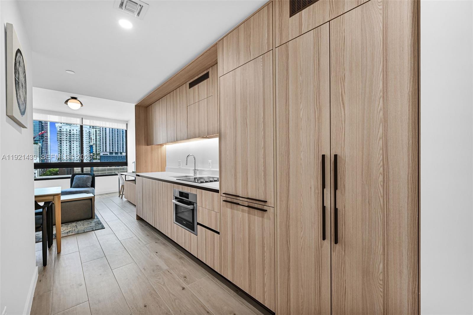 MIAMI NORTH - Residential