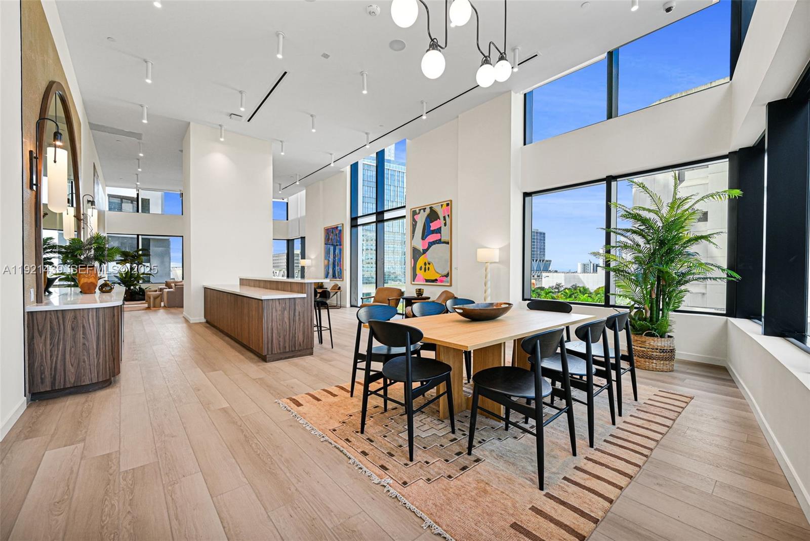 MIAMI NORTH - Residential