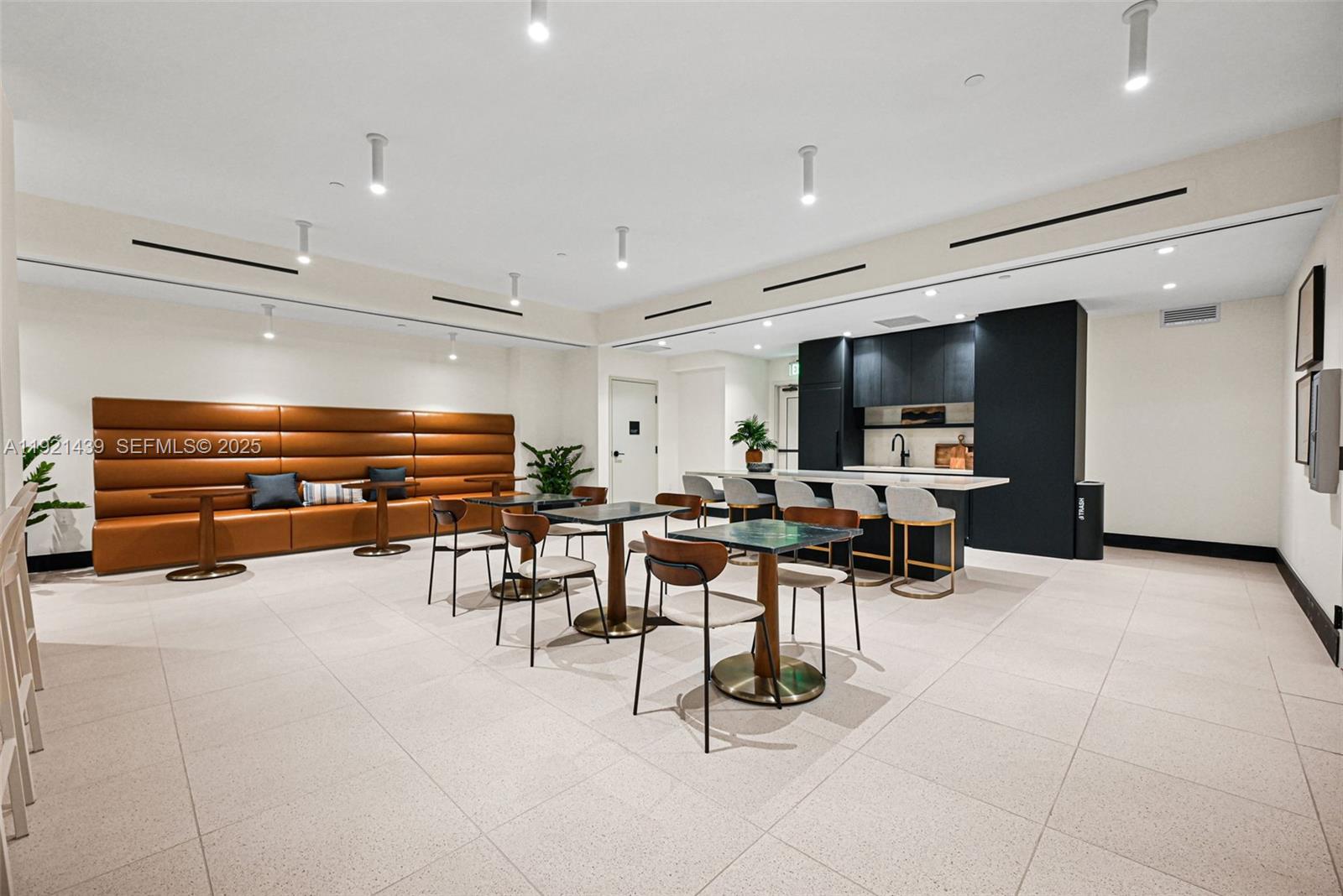 MIAMI NORTH - Residential