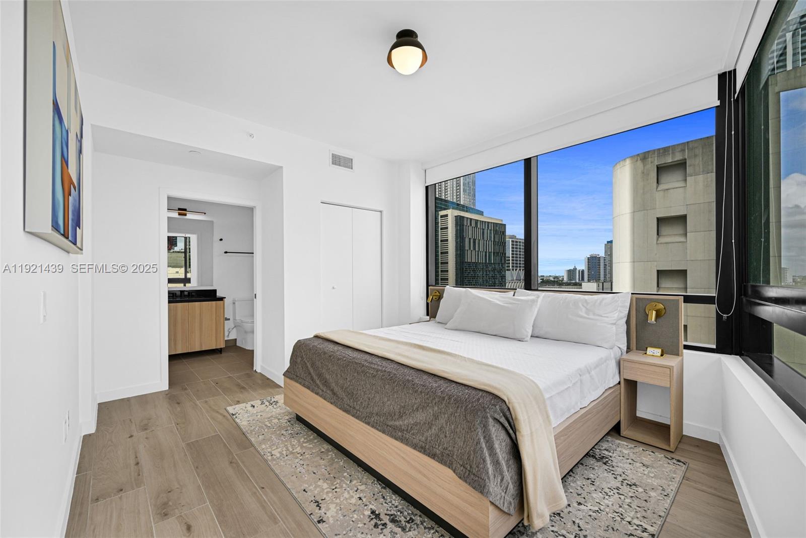 MIAMI NORTH - Residential