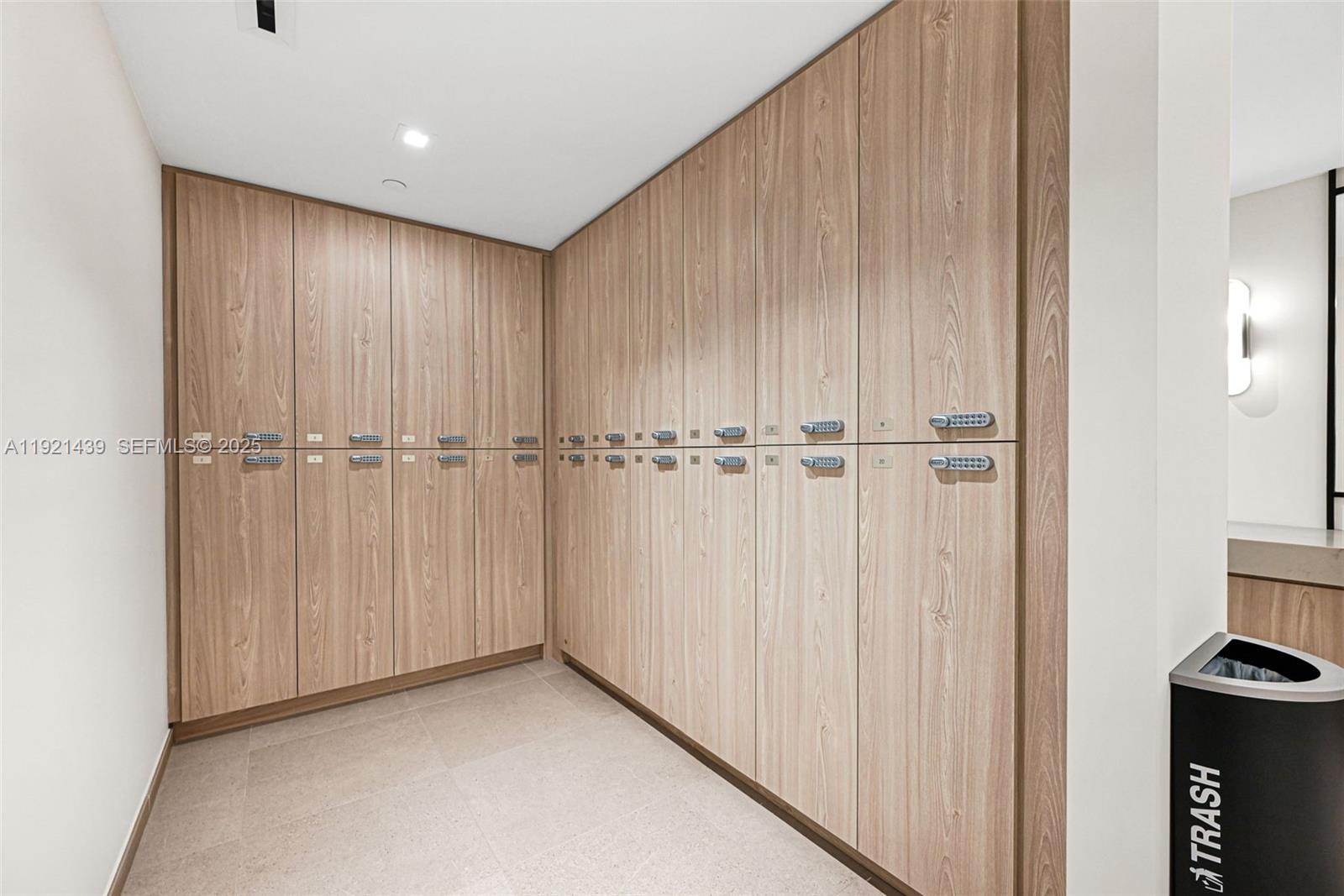 MIAMI NORTH - Residential