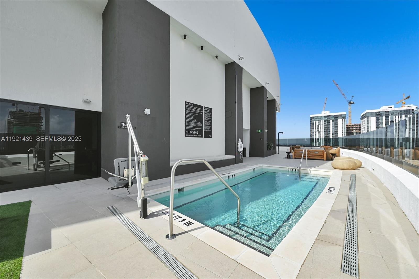 MIAMI NORTH - Residential