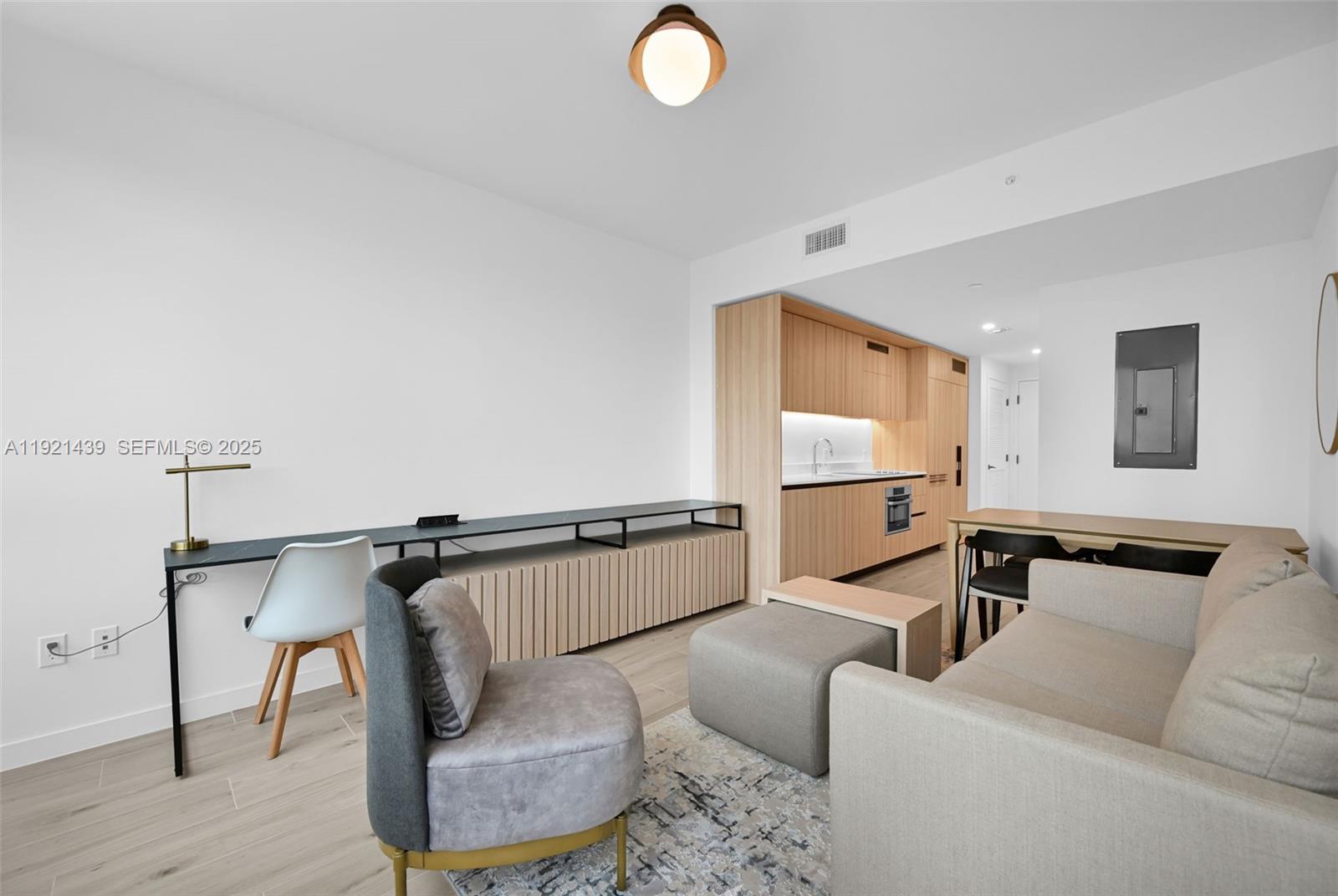 MIAMI NORTH - Residential