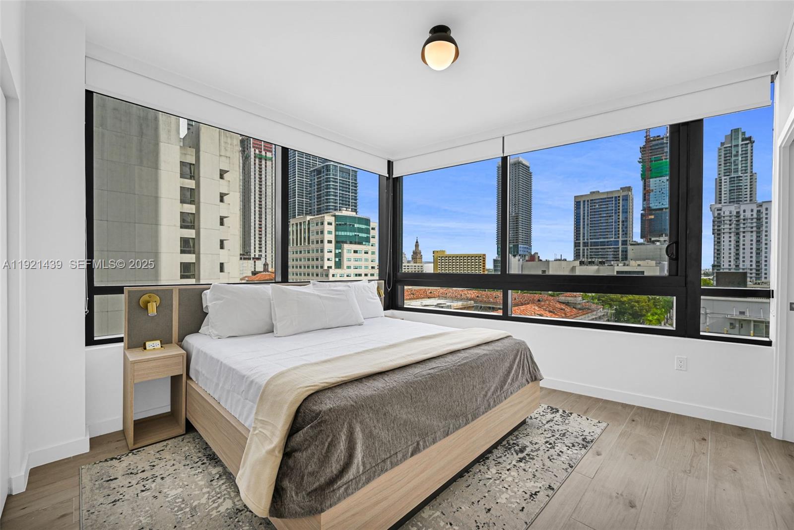 MIAMI NORTH - Residential