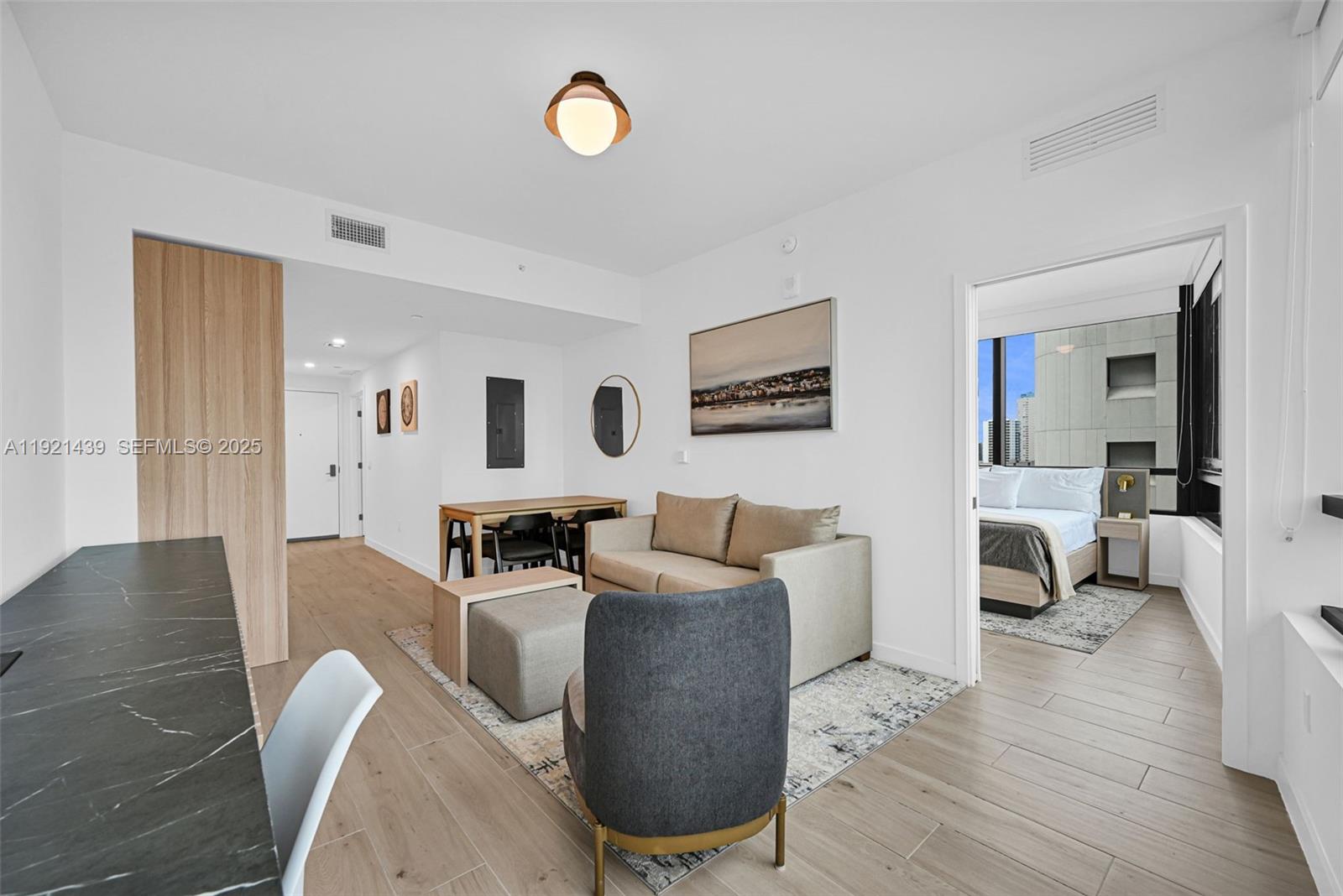 MIAMI NORTH - Residential