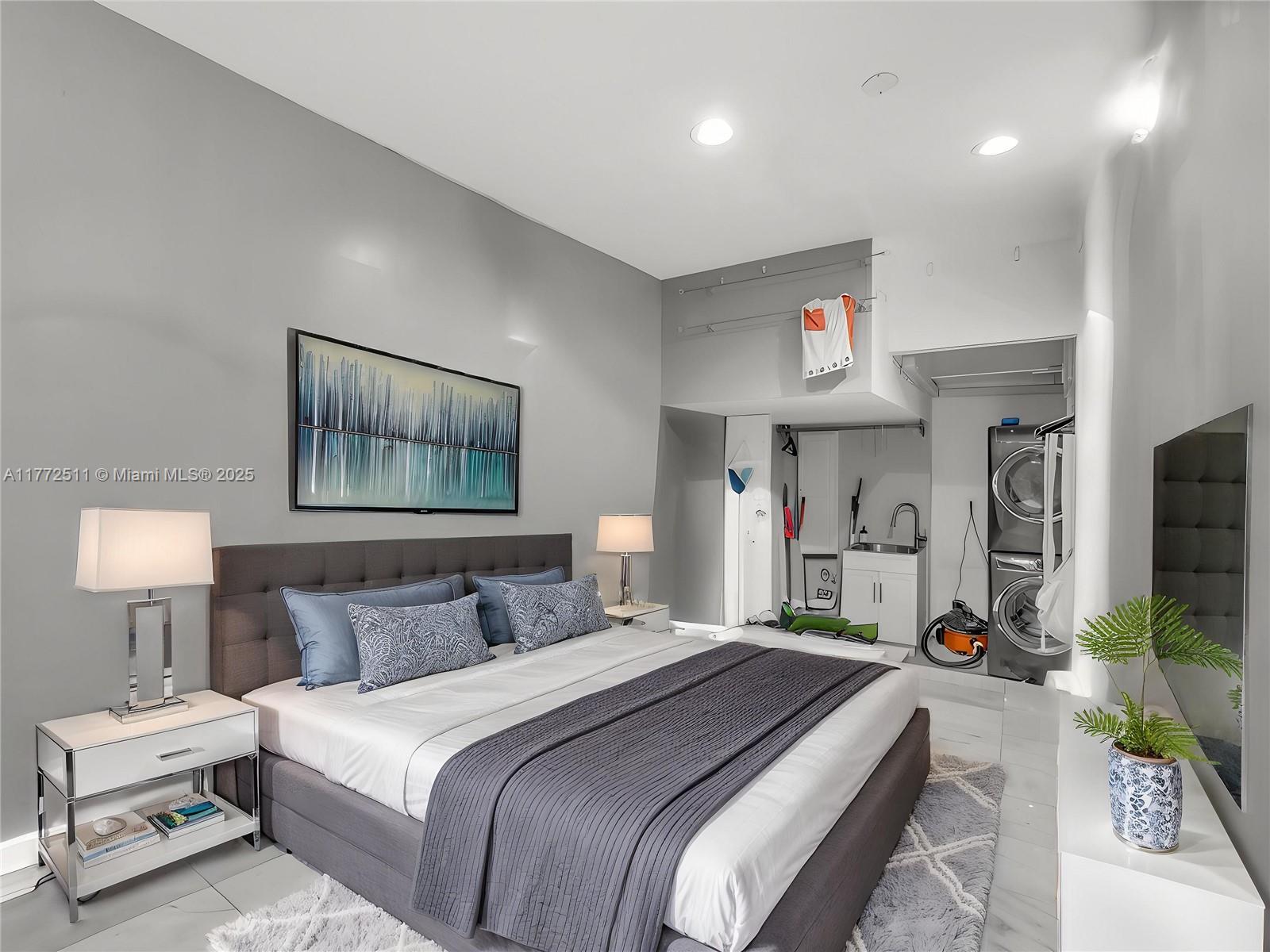 EASTERN SHORES - Residential