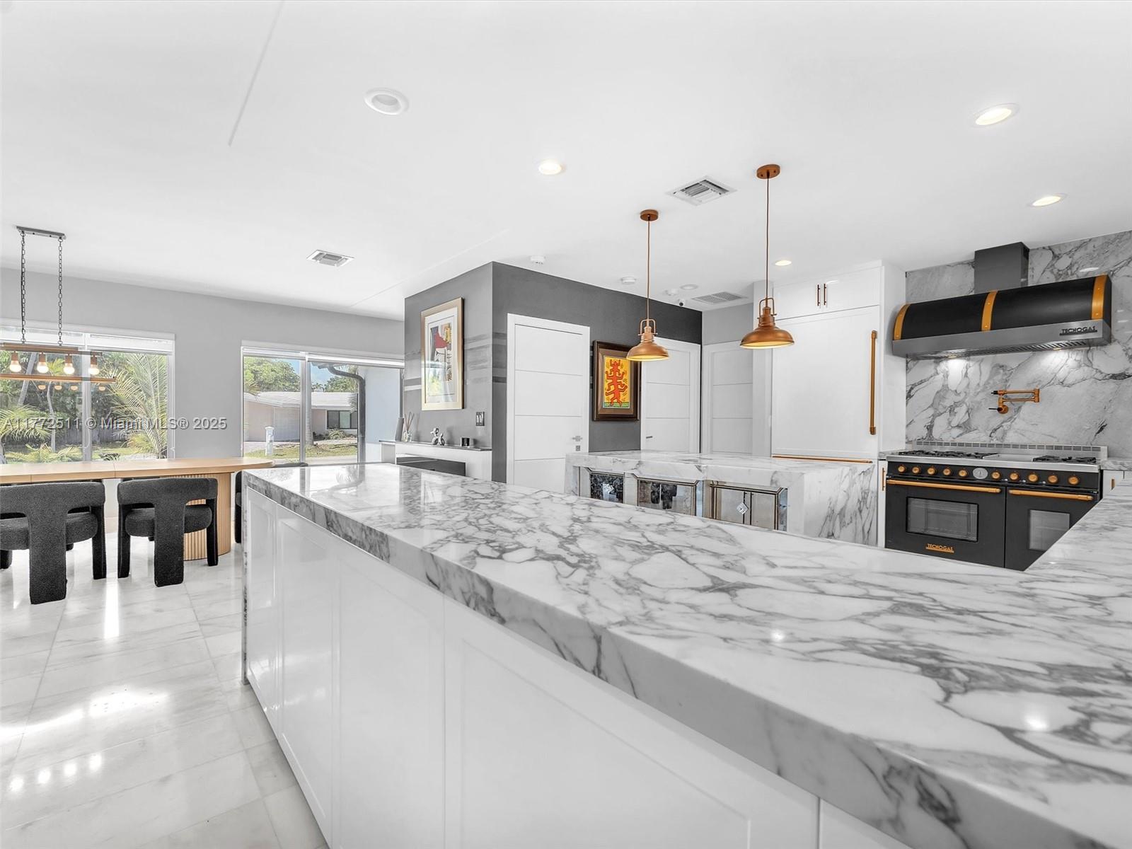 EASTERN SHORES - Residential