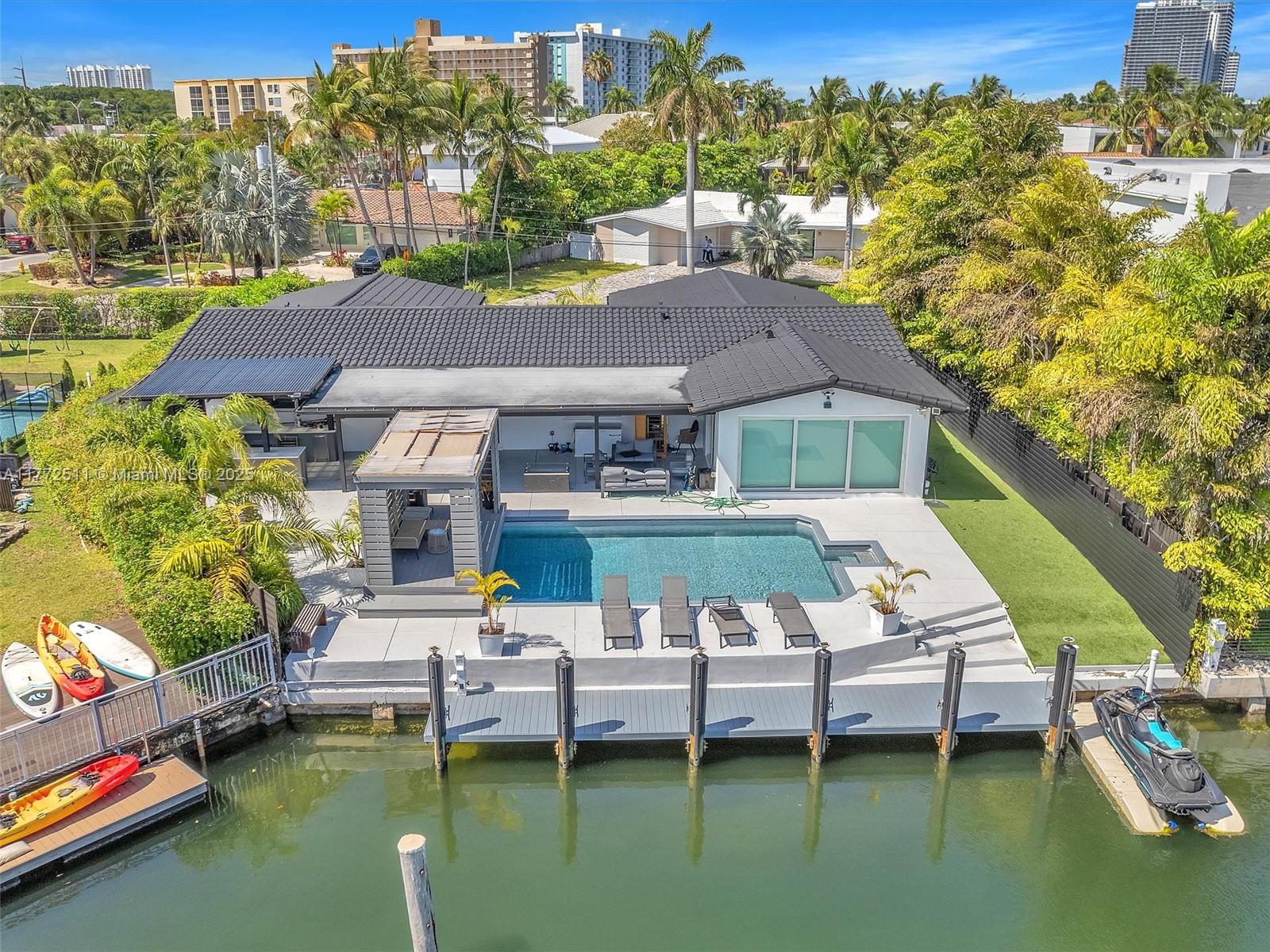 EASTERN SHORES - Residential