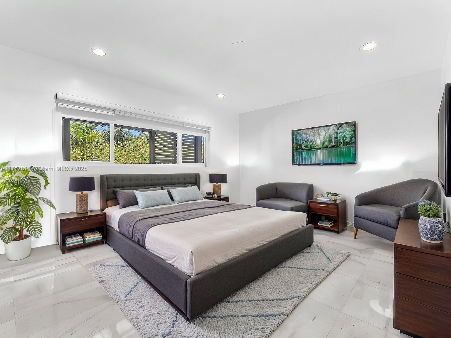 EASTERN SHORES - Residential